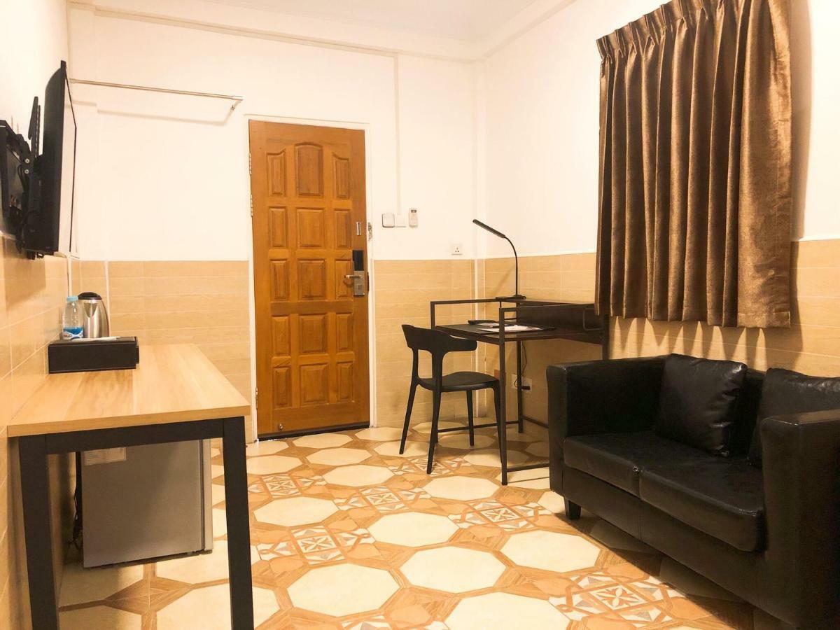 K.C Residence Yangon Exterior photo